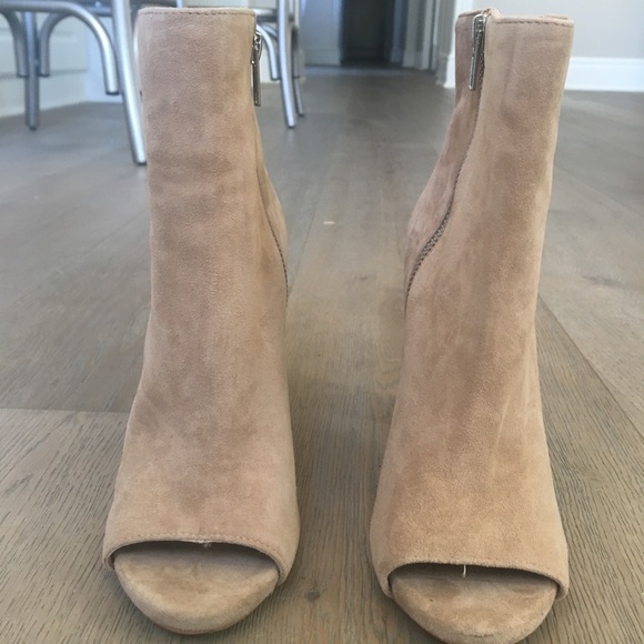 Steve Madden peep-toe high heeled booties in tan - Picture 3 of 8